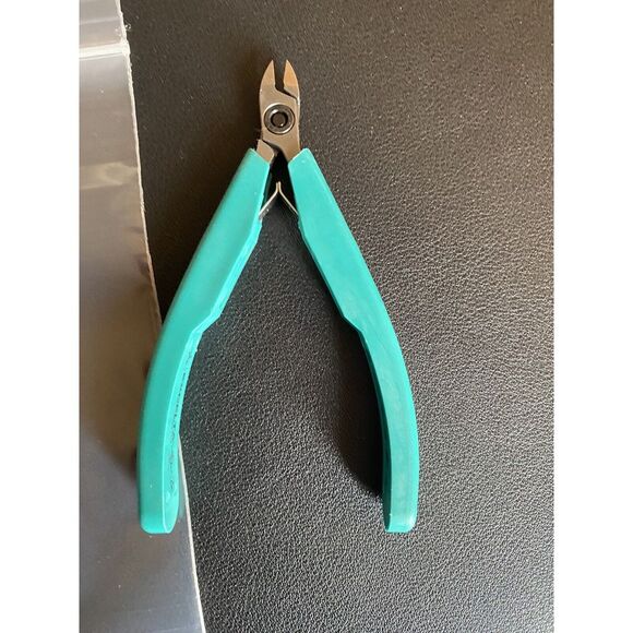 EXCELTA 9231E Ovalhead Diagonal Side Flush Cutter Wire Stripper Shears Pliers 4" - Picture 3 of 5